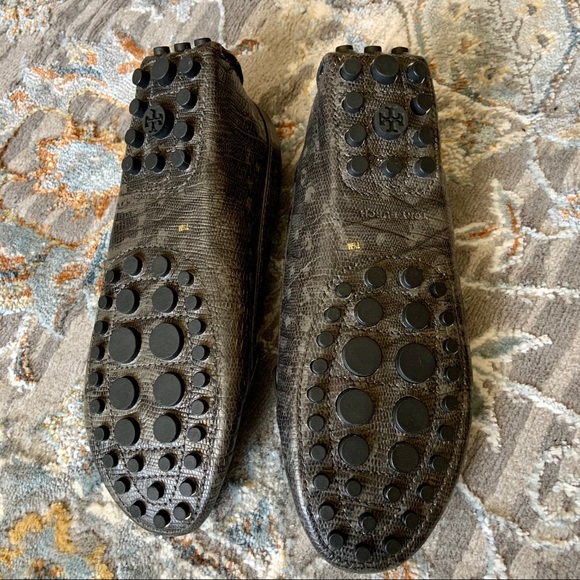SOLD Tory Burch Kendrick Driving Loafers Snake 7.5 - Picture 7 of 9